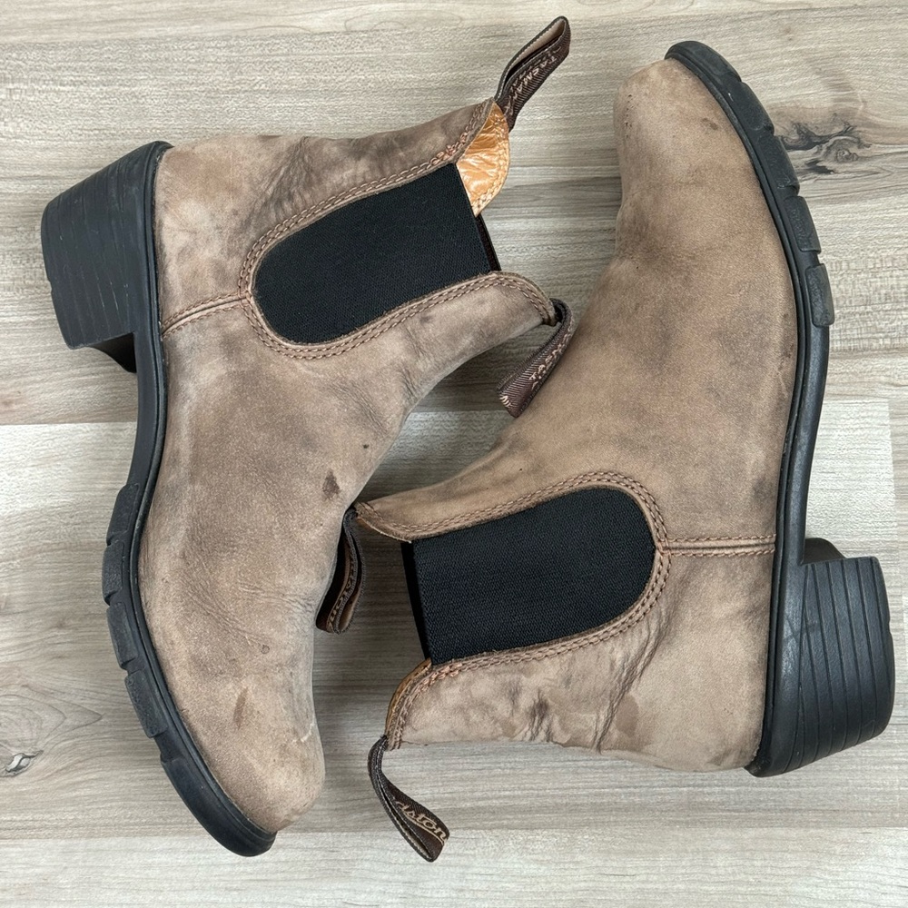 Blundstone #1677 WOMEN'S SERIES HEELED BOOTS - RUSTIC BROWN